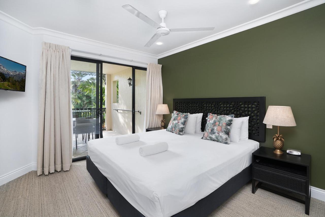 Club Wyndham Cairns Hotel Exterior photo